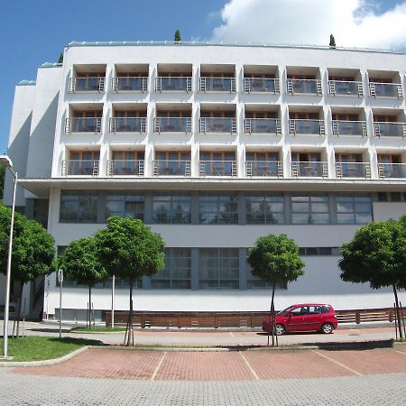 Debreceni Postas Udulo Hotel Exterior foto